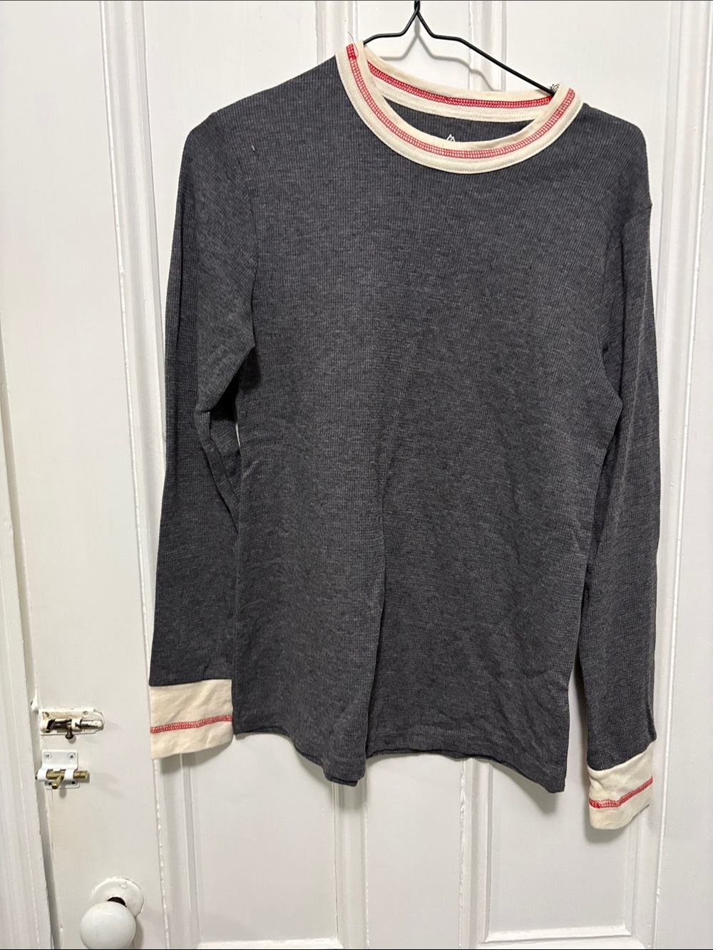 Women's Charcoal Long-Sleeve Crewneck Tee with Contrast Trim